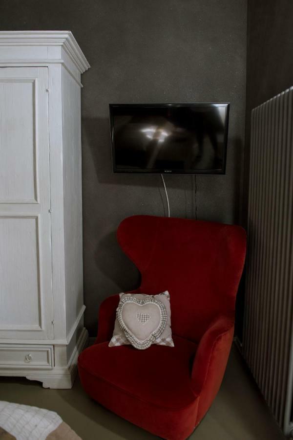 "Nido Del Falco" Palazzo Ricotti คาเมราโน ภายนอก รูปภาพ
